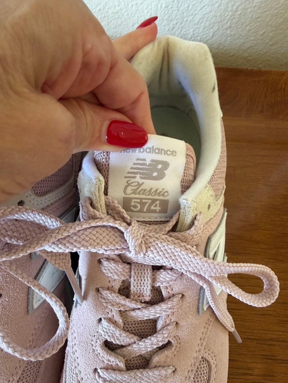 New Balance Women's Pink Classic 574 Size 7.5 - Picture 2 of 11